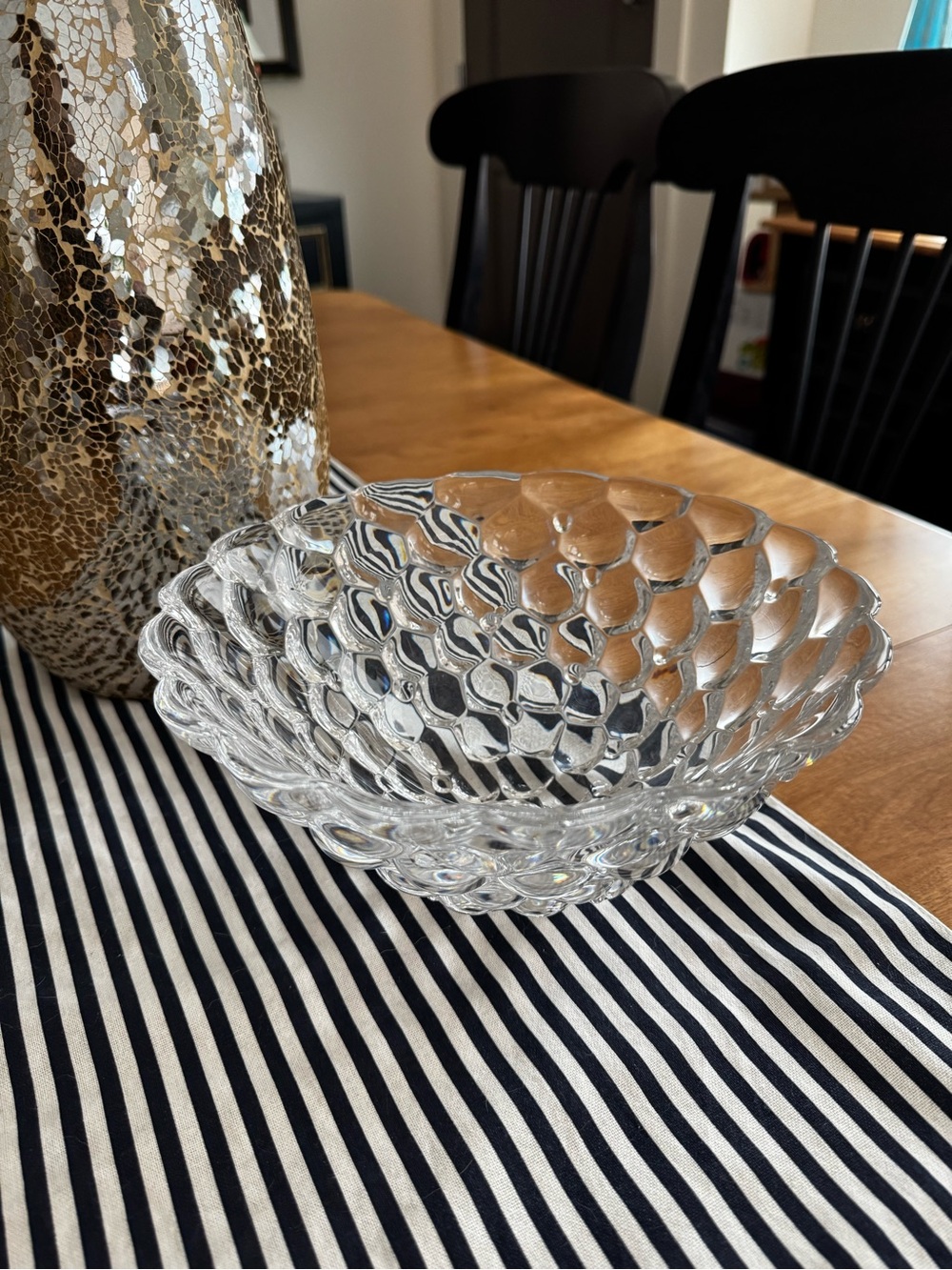 Orrefors Raspberry/Hallon Bowl - Anne Nilsson Design - Sweden Non Lead Crystal. - Picture 2 of 8